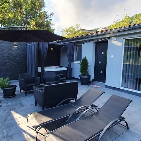 Beautiful House With Large Terrace And Jacuzzi Villa Bakarac Exterior photo