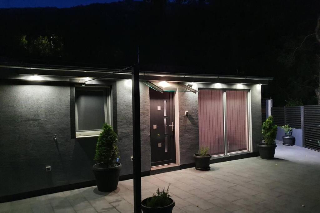 Beautiful House With Large Terrace And Jacuzzi Hébergement de vacances Bakarac